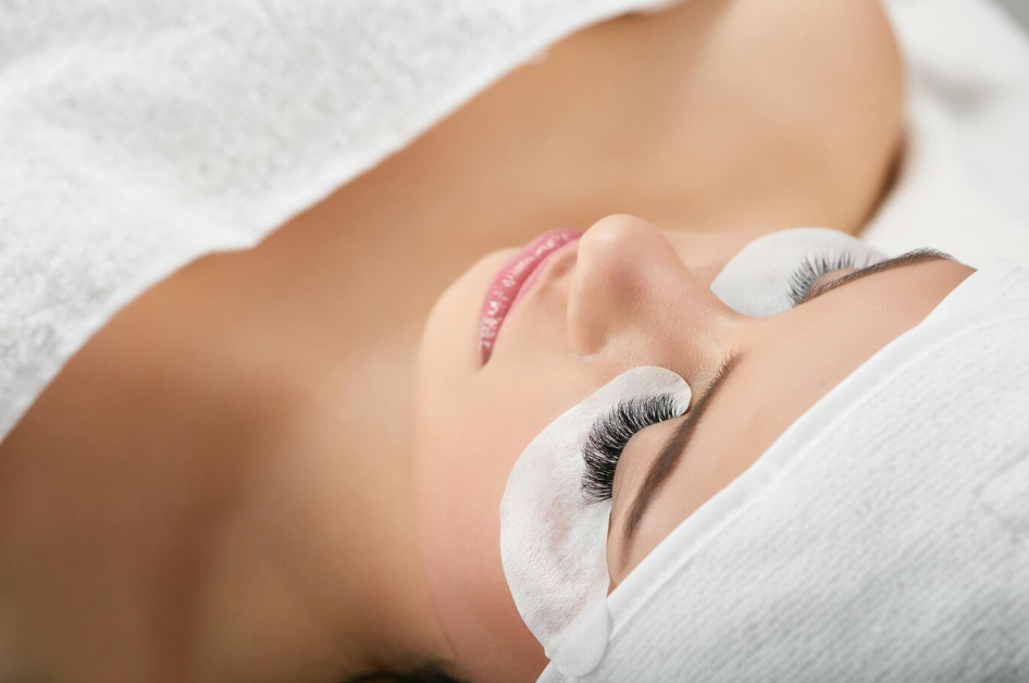 Przedłużanie rzęs Tychy